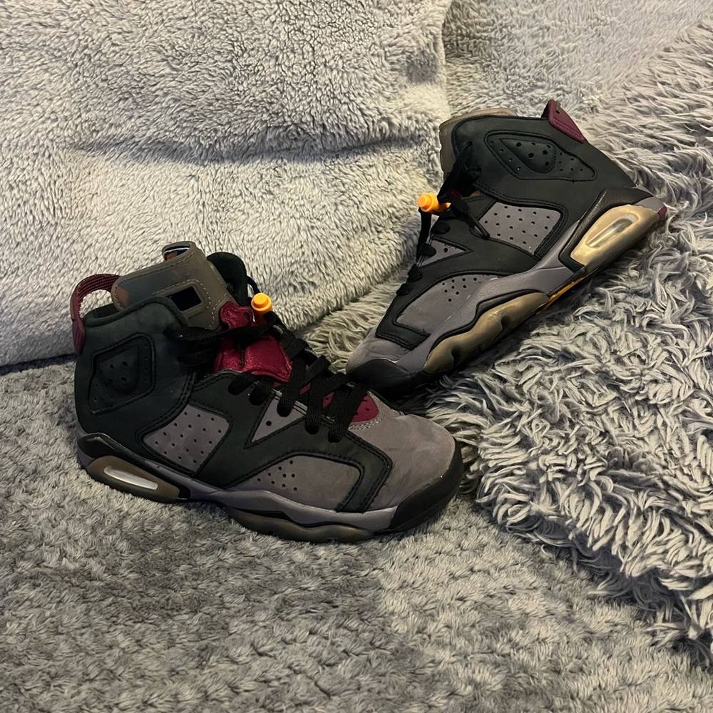 Air Jordan 6 Retro Bordeaux (GS) Size 3.5